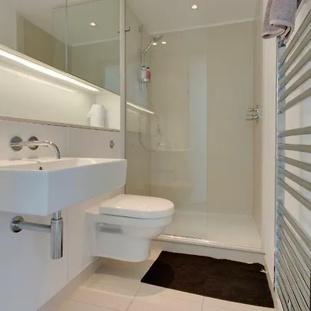 Stunning Quartermile Penthouse * Edinburgh