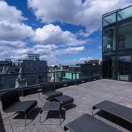 Stunning Quartermile Penthouse * Edinburgh