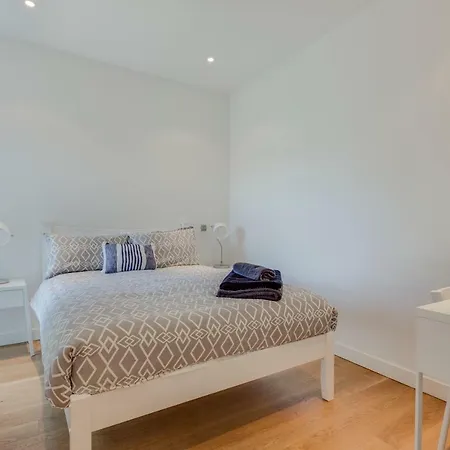 Stunning Quartermile Penthouse * Edinburgh