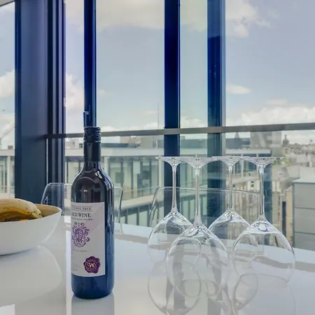 Stunning Quartermile Penthouse Appartement *