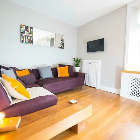 Boutique City Centre 1 Bed Edinburgh