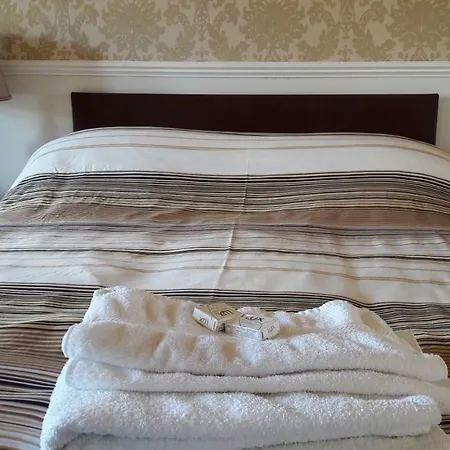 Capital House Pensión Edimburgo