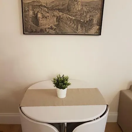 Cosy Flat On Leith Walk *
