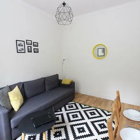 Apartment Tron Square