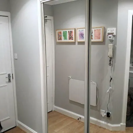 456js Self-catering אדינבורו
