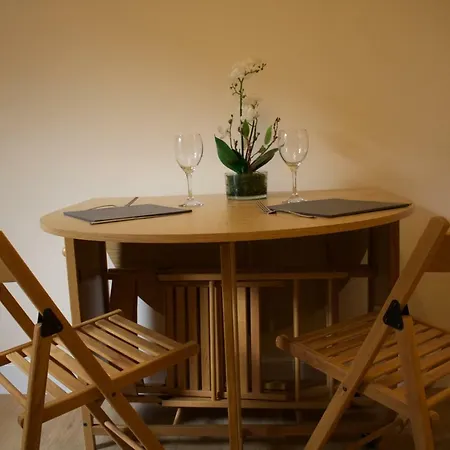 Holyrood Hill Apartment