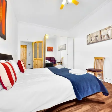 Apartment Royal Mile View Edinburgh