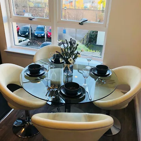 Luxurious Central Flat Close To Princes Street Apartment