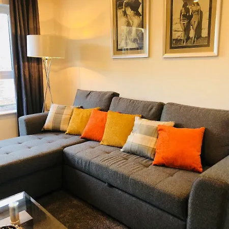 Luxurious Central Flat Close To Princes Street Apartment *