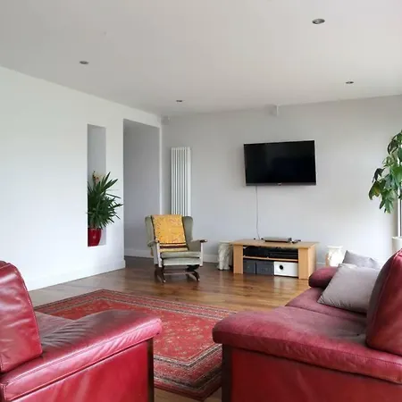 Detached House With Gardens Edimburgo