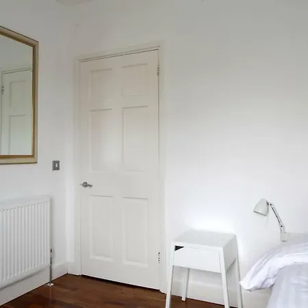 Detached House With Gardens * Edimburgo