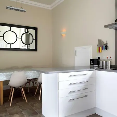 Spacious 3 Bed Central With Roof Top Terrace Apartamento
