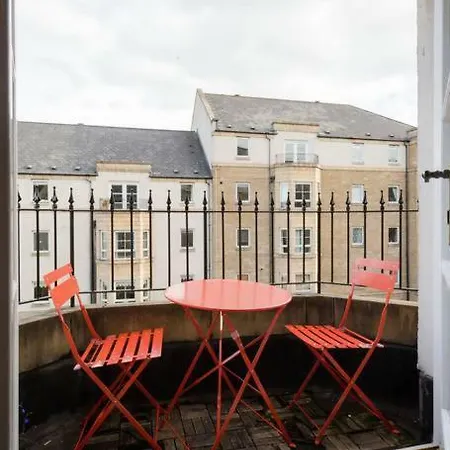 Apartment Modern 2 Bed 15 Minute Walk To Princes St Edinburgh