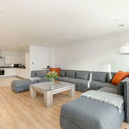 Shandwick Penthouse Daire