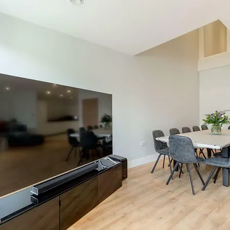 Daire Shandwick Penthouse Edinburgh