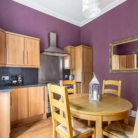 Broughton Place - 4 Bedroom Georgian Townhouse In The City Centre شقة