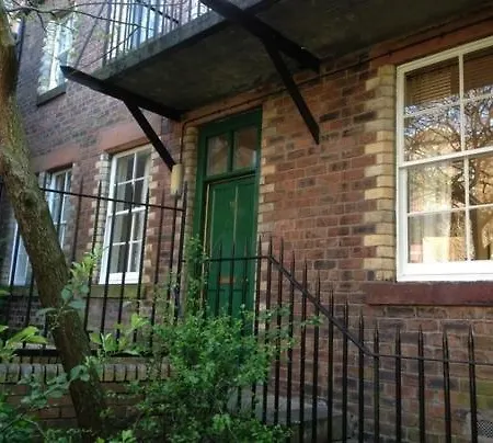 The Cosy Courtyard