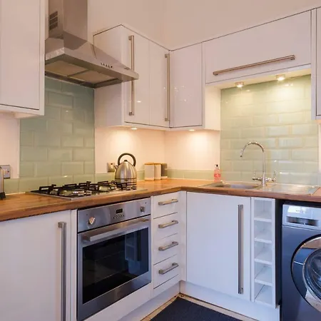 Historic 1890s Turned Relaxing Retreat Appartement *