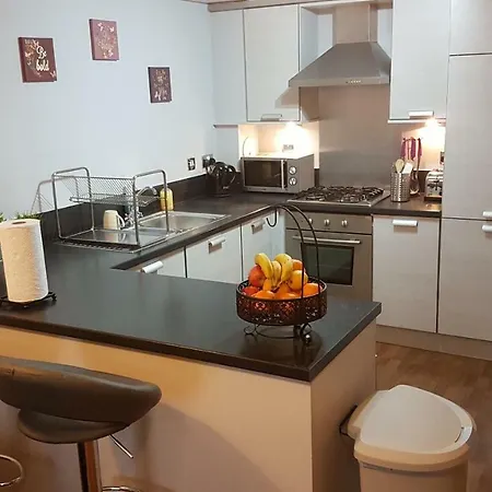 Appartamento Cozy At Hawkhill Edimburgo