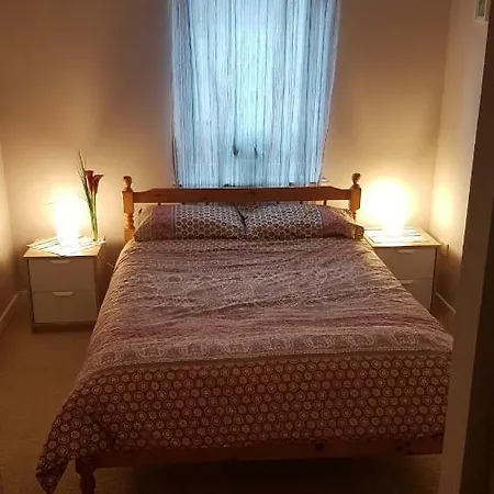 Cozy At Hawkhill *
