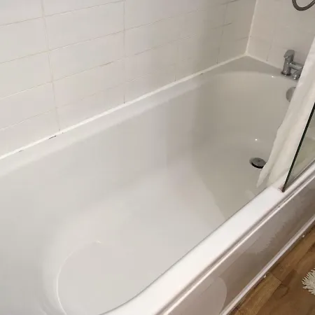 Bright, Modern,very Clean And Comfortable Flat * Edimburgo