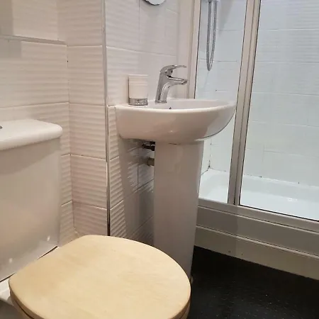 Apartament Modern Broughton - Walk To Centre And St Quarter