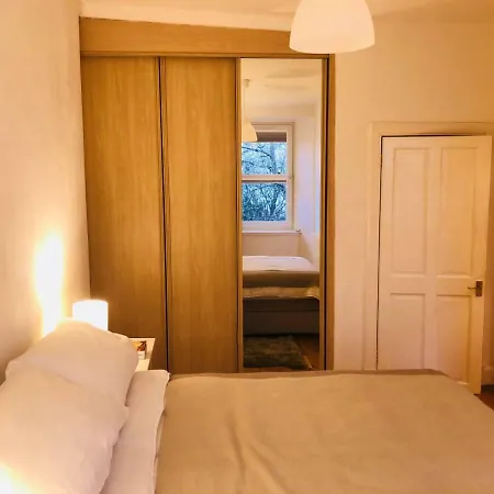 Kings Road - Seaside Retreat 15 Minutes To Central *