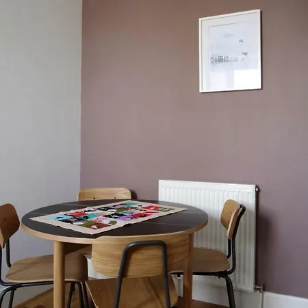 Kings Road - Seaside Retreat 15 Minutes To Central *