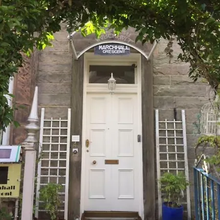 Marchhall Couette-café 3*