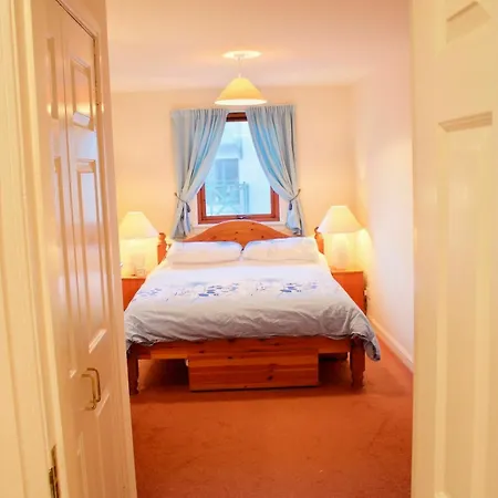 Apartment 2 Bedroom In Stockbridge Edinburgh
