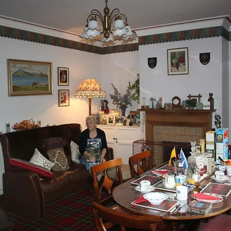 The White House בית הארחה אדינבורו