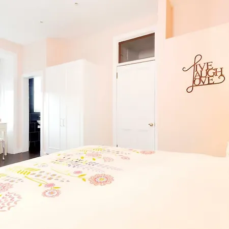 Near Centre Luxury * Edinburg