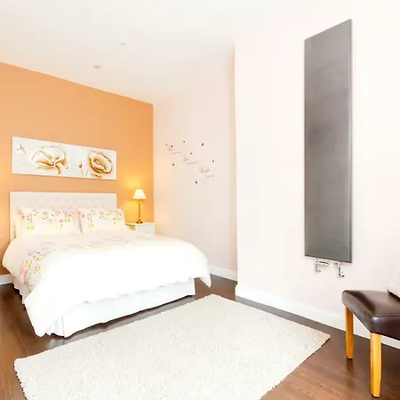 Near Centre Luxury Lejlighed *