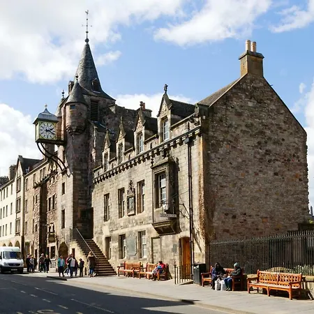 Near Centre Luxury * Edinburg