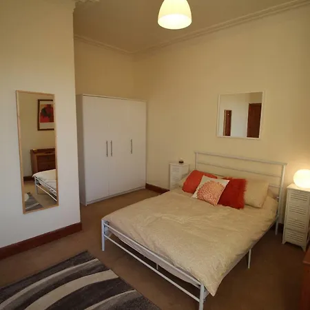 Apartment Westfeild Street