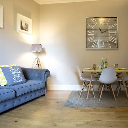 Charming Very Near The City Centre