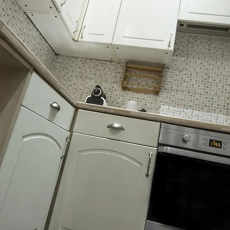 Charming Very Near The City Centre דירה *