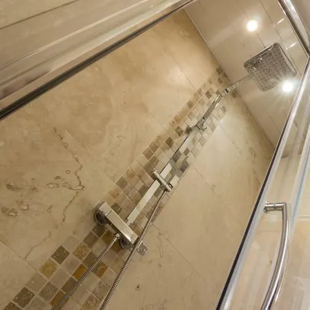 Charming Very Near The City Centre * אדינבורו