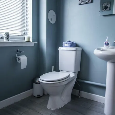 Great 2 Bedroom With Free Parking Edinburgh