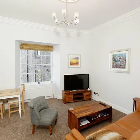 شقة Comfortable One-bedroom New Town