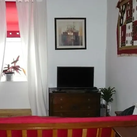 Lovely Central Apartment *