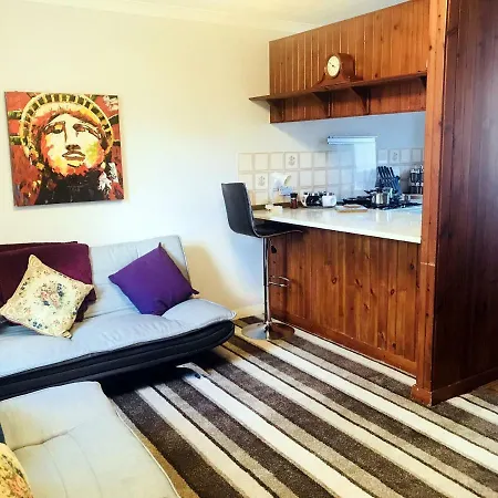 The Paddockholm - Budget Holiday Appartement Edinburgh