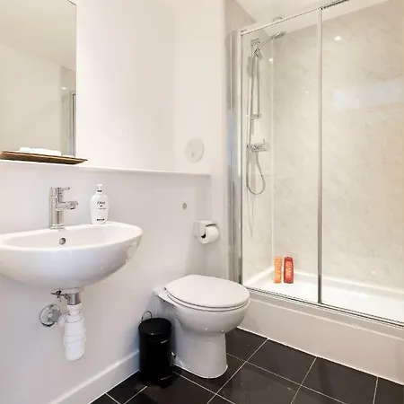 Stylish Garden View Lägenhet