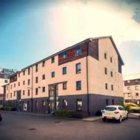 93a Albert Street *