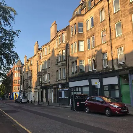 Apartment Cosy In Polwarth