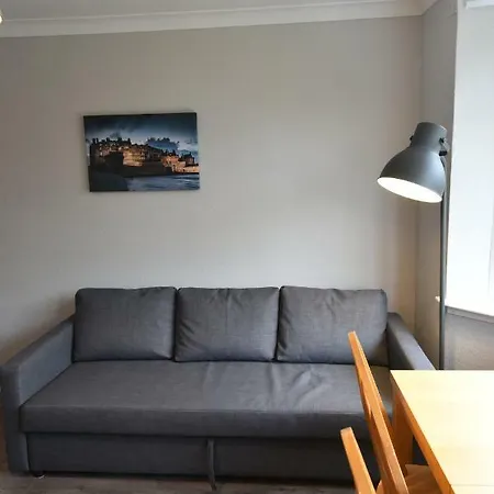 Sighthill 3 Bedrooms With Private Garden