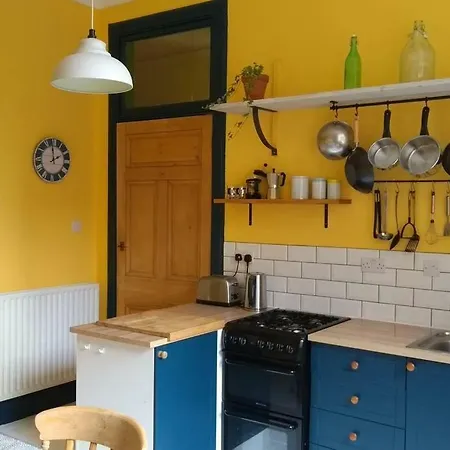 Unique Flat For 5 Walking Distance To Grassmarket *