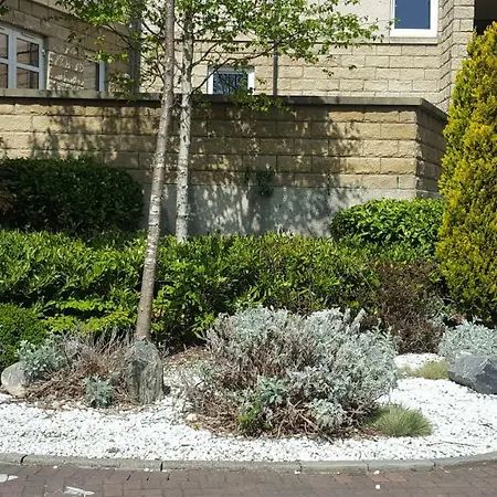 Luxury Spectrum * إدنبرة