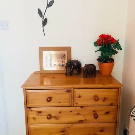 East Fountainbridge Apartment *