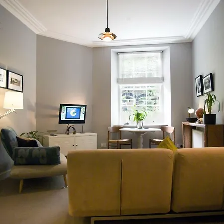 East Norton Place *